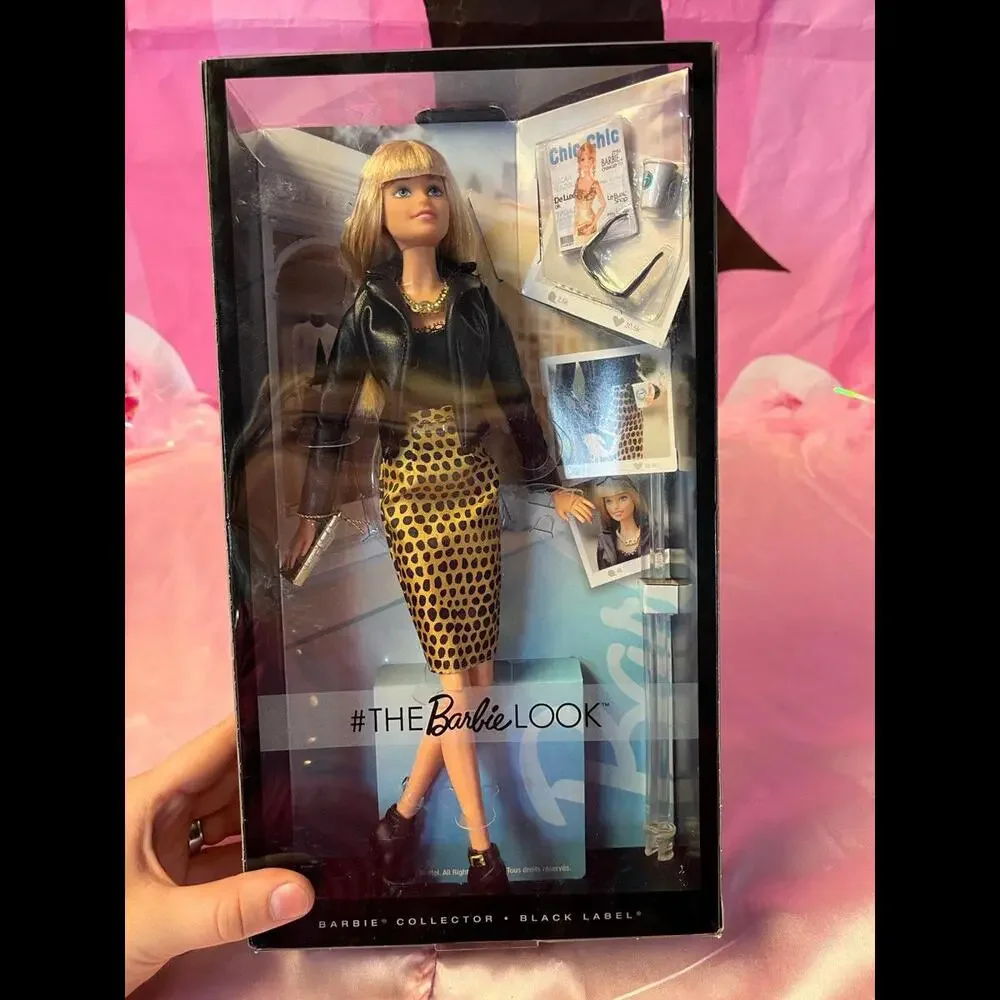 BARBIE THE LOOK CITY CHIC URBAN JUNGLE‎ BLACK LABEL 2015